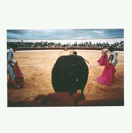 Detrás de lo visible