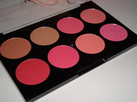 Colour Fix Blush Palette de Technic, la paleta perfecta para estrenar un colorete cada día.