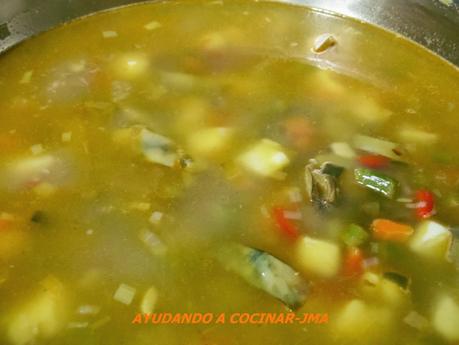 Fideos con Jibia, Espárragos y Alcachofas