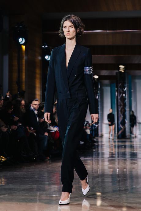 Paris_Fashion_Week-PFW-Anthony_Vaccarello_Fall_2016-Runway-6