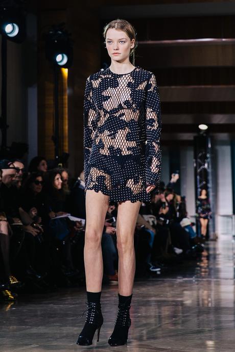Paris_Fashion_Week-PFW-Anthony_Vaccarello_Fall_2016-Runway-50