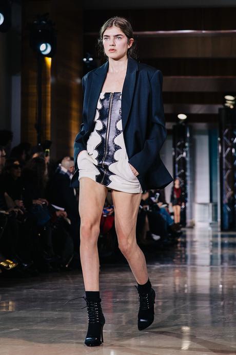 Paris_Fashion_Week-PFW-Anthony_Vaccarello_Fall_2016-Runway-42