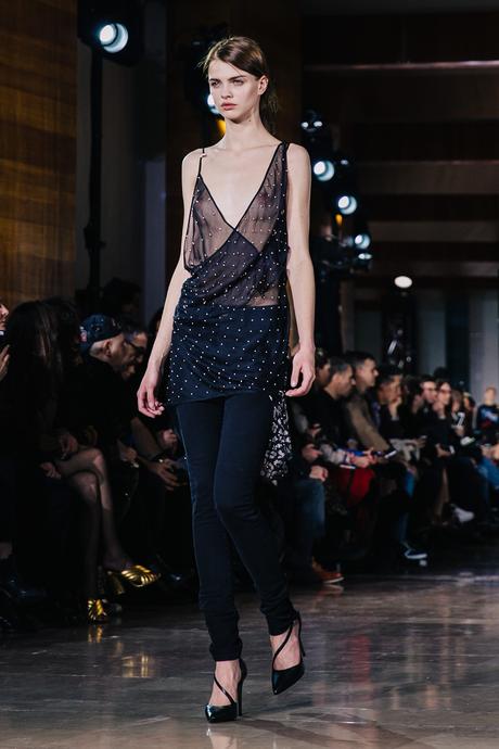 Paris_Fashion_Week-PFW-Anthony_Vaccarello_Fall_2016-Runway-29
