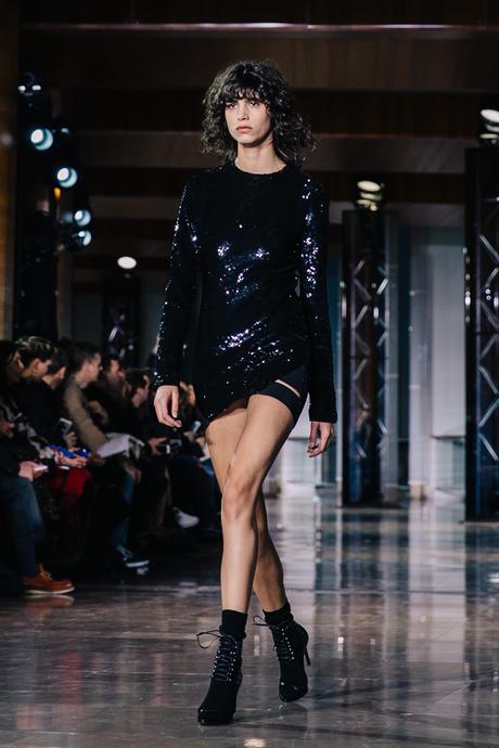 Paris_Fashion_Week-PFW-Anthony_Vaccarello_Fall_2016-Runway-55