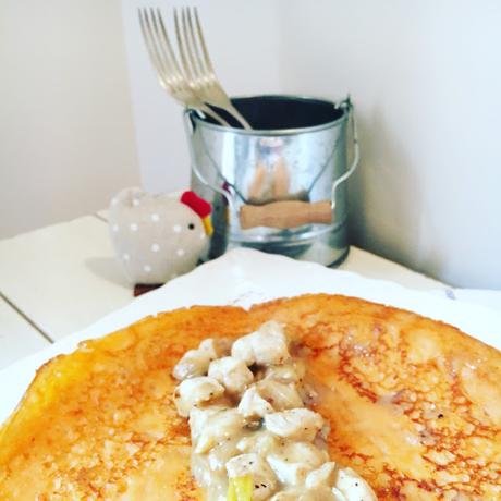 receta: crêpe de pimiento morrón rellena de pollo en velouté