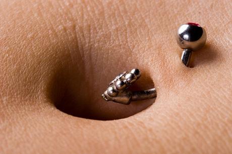 El piercing clítoris genital en las mujeres El piercing clítoris genital en las mujeres