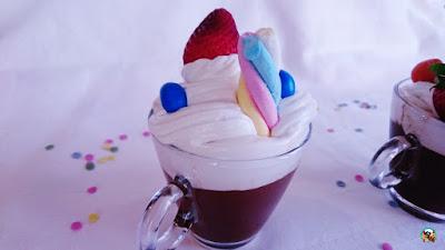 Chocolate caliente con chantillí