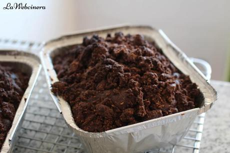 Coca de magdalena de chocolate