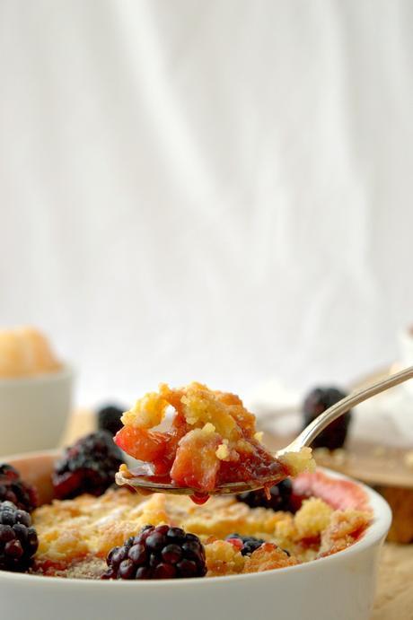 Crumble de manzanas, lichis y moras, tras los pasos de Ching-He Huang