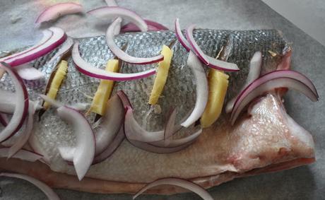 Lubina al Jengibre en Papillote de Ching-He Huang