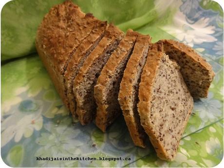 PAIN DE LA SEMAINE: PAIN AUX GRAINES DE LIN (prêt en une heure) / BREAD OF THE WEEK: FLAXSEED BREAD (ready in one hour) / PAN DE LA SEMANA: PAN CON SEMILLAS DE LINO (listo en una hora)/( خبز الاسبوع: خبز بذور الكتان (جاهز خلال ساعة من الزمن