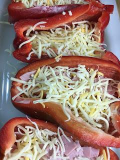 Pimientos Rojos Rellenos De Queso Con Huevo