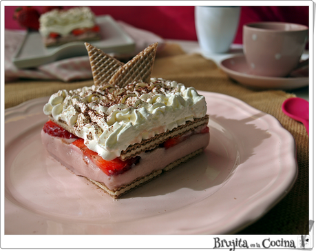 Lasaña de fresas con nata