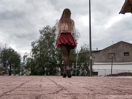 BURGUNDY SKIRT