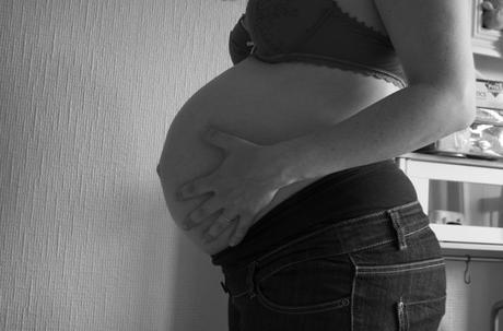 ¿Deben o no tomar antidepresivos las mujeres con depresión maternal?