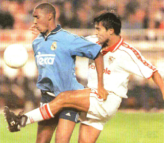 Todos los uruguayos que han jugado en el Sevilla FC Todos los uruguayos que han jugado en el Sevilla FC