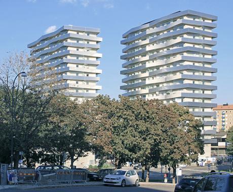 EDIFICIO RESIDENCIAL TULETORNEN POR VERA ARQUITECTOS, EN SUNDBYBERG (SUECIA)