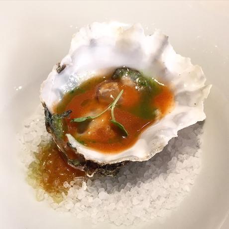 Restaurante DOP, platos de Denominación de Origen Protegida en la zona alta de Barcelona ostras resturante dop