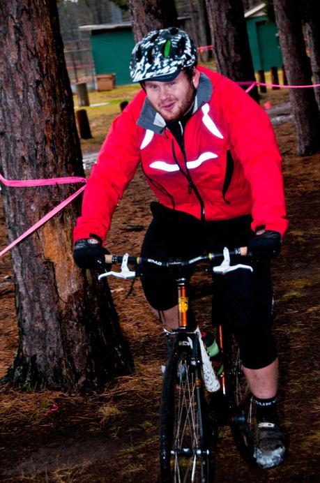 Guía para la compra de una chaqueta impermeable para MTB