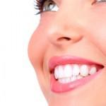 ¿Qué es la odontología estética? dientes-blancos