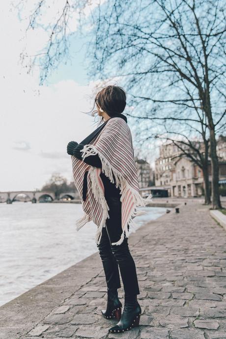 Collage_Vintage_Outfit-Maje_Exclusive-Poncho-Striped-Black-Celine_Boots-Street_Style-PFW-20