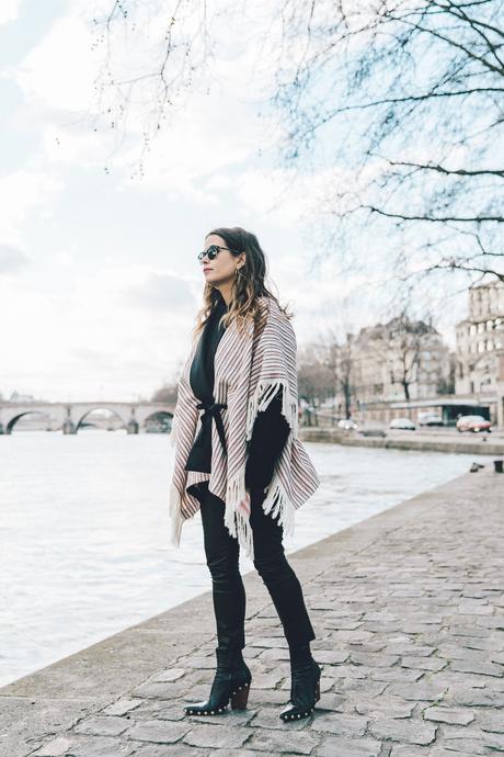 Collage_Vintage_Outfit-Maje_Exclusive-Poncho-Striped-Black-Celine_Boots-Street_Style-PFW-5