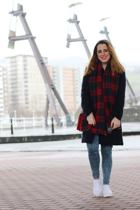 Outfit sportychic con flatforms