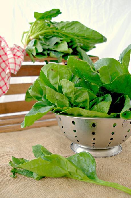 Espinacas con garbanzos, una tapa típica de mi Sevilla Espinacas con garbanzos, una tapa típica de mi Sevilla