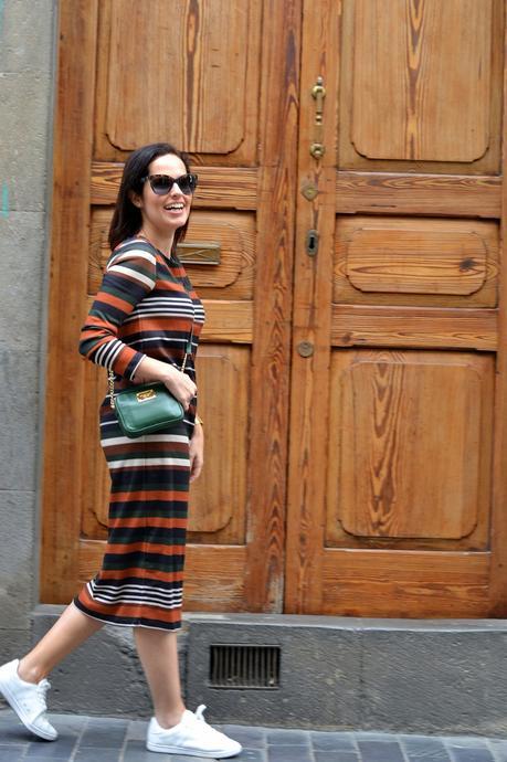 street-style-dress-stripes-casual-outfit