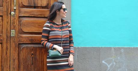 stripes-dress-mango-green-street-style