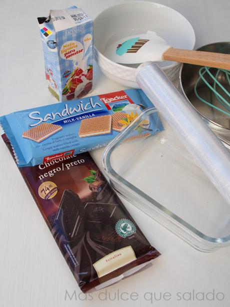 Tarta de galletas de barquillo con vainilla y ganache de chocolate