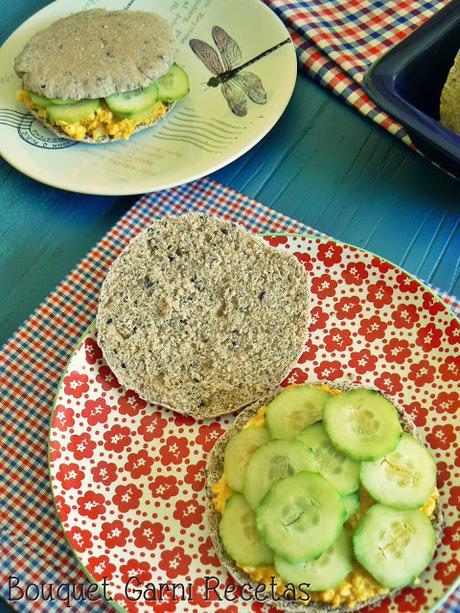 Sándwich de huevo y pepino