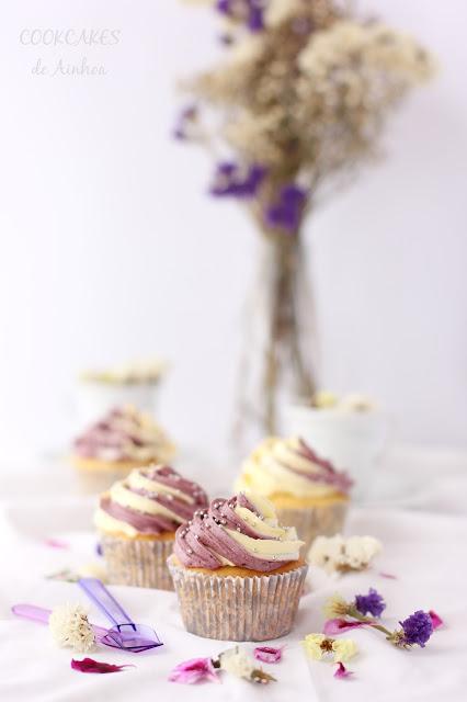 CUPCAKES DE LIMÓN Y CEREZA NEGRA