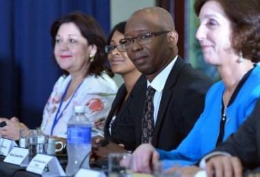 OBAMA PUEDE AYUDAR A MEJORAR SITUACIÓN DE DERECHOS HUMANOS EN CUBA OBAMA PUEDE AYUDAR A MEJORAR SITUACIÓN DE DERECHOS HUMANOS EN CUBA