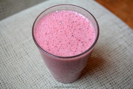 Batido de fresas y arándanos