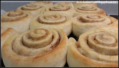 Rollos de canela (Cinnamon rolls)