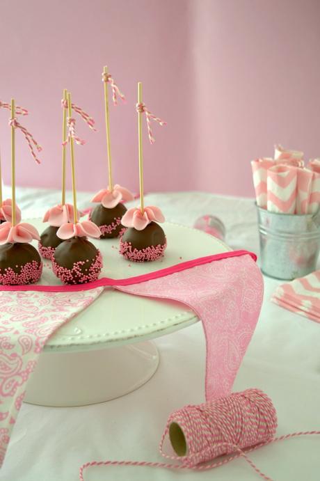 Cómo hacer flores sencillas de fondant, el rosa nuestro color