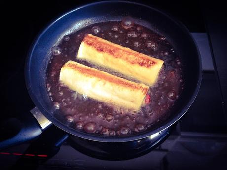 DIY-RECETA: ROLLITOS DE CHOCOLATE Y FRESAS