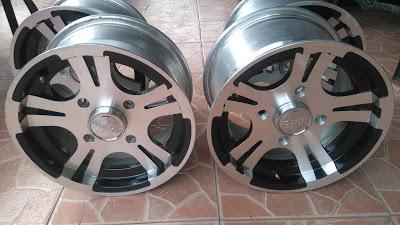 SE VENDEN LLANTAS ORIGINALES ARCTIC CAT 12 PULGADAS