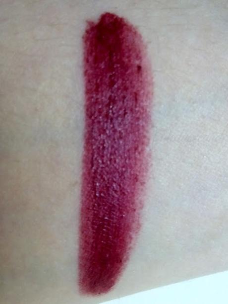 Jorge de la Garza: Lip Velvet Wine