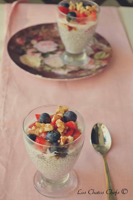 Pudding fit de Chia con frutos del bosque.