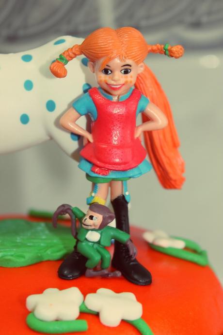 TARTA PIPPI CALZASLARGAS