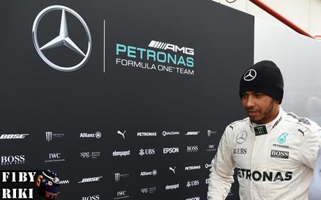 Hamilton siente la presión de Ferrari y de Vettel