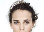 *¿Dónde a... Alicia Vikander?*