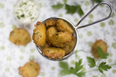 Buñuelos de bacalao. Receta tradicional.