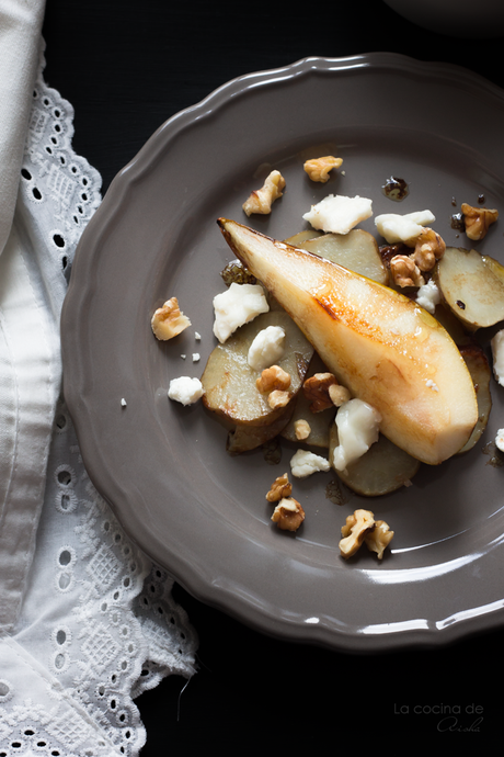 Ensalada templada de tupinambo, pera y nueces