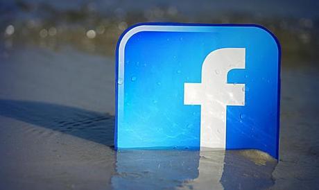 Facebook recibe un millón de quejas diarias por contenido inapropiado