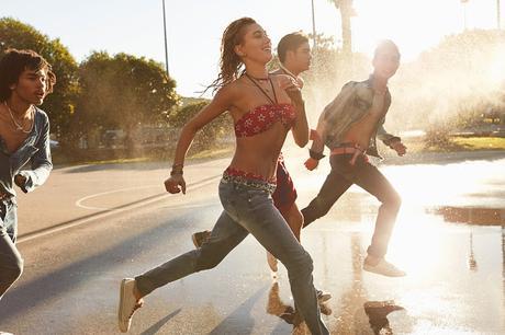 Tommy Hilfiger adora a los influencers de Instagram Tommy Hilfiger, Hilfiger Denim, Hailey Baldwin, Immy Waterhouse, Dynamic Stretch, Devyn Galindo, millennial, Suits and Shirts, Sang Woo Kim, David Bywater,