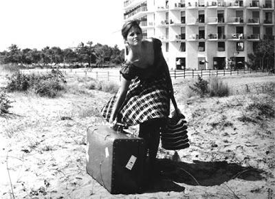 La chica con la maleta (La ragazza con la valigia, 1961)