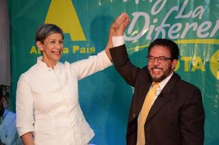 Viuda Ramón Almanzar la candidata a vice de Moreno.